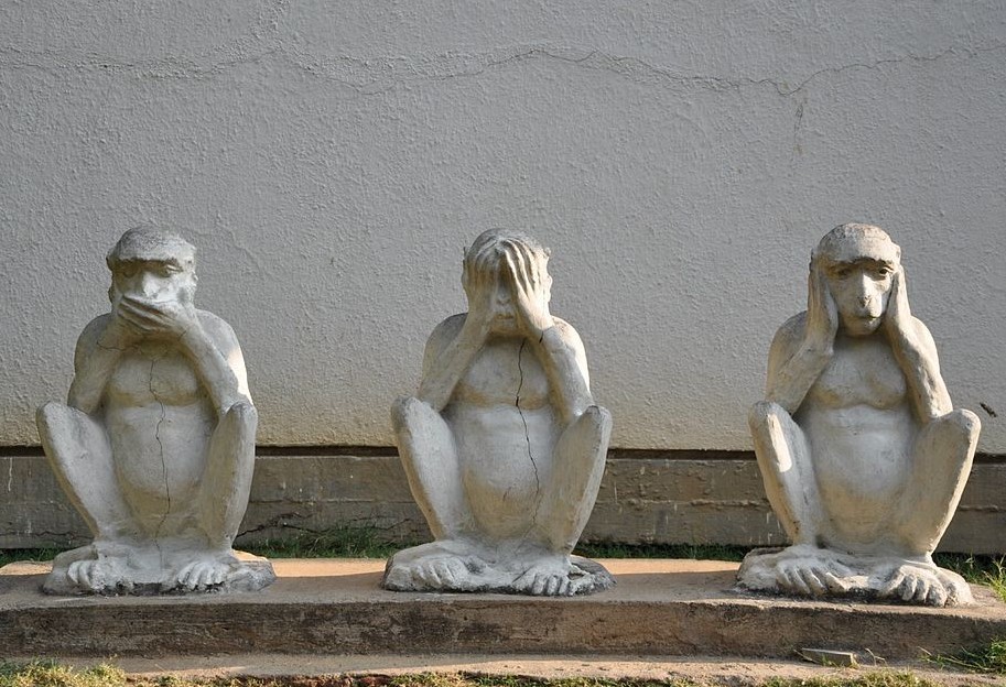 scale-1200x1200x0x0-gandhijist-1446560675-37